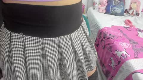 Snapshot of amy_queents chatting on February 8, 2025, 10:08 pm Amy Caroland online show from February 8, 2025, 10:08 pm