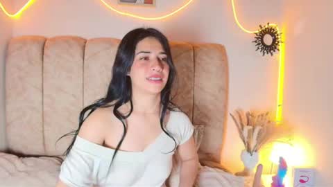 Snapshot of amy_swann chatting on June 20, 2026, 11:24 am Amy online show from June 20, 2026, 11:24 am