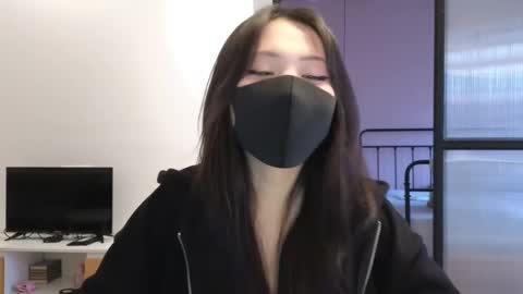 girl next door named Amy online show from February 13, 2025, 4:32 am