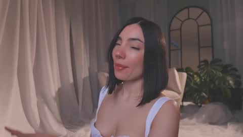 Snapshot of amyarmstrong chatting on February 6, 2026, 11:19 pm Amy Armstrong online show from February 6, 2026, 11:19 pm