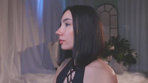 Snapshot of amyarmstrong chatting on February 25, 2026, 10:19 pm Amy Armstrong online show from February 25, 2026, 10:19 pm