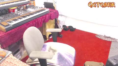 Trashely Gimpson online show from October 8, 2025, 8:34 am