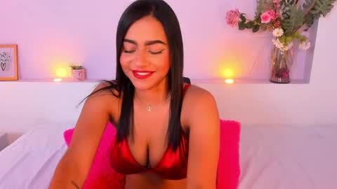 Snapshot of amybarton chatting on December 12, 2024, 2:33 pm My name is AMY... Nice to meet you thumb up me please its important online show from December 12, 2024, 2:33 pm