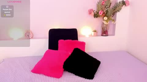 Snapshot of amybarton chatting on December 27, 2024, 3:59 pm My name is AMY... Nice to meet you thumb up me please its important online show from December 27, 2024, 3:59 pm