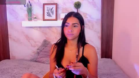 Snapshot of amybarton chatting on November 4, 2025, 5:12 pm My name is AMY... Nice to meet you thumb up me please its important online show from November 4, 2025, 5:12 pm