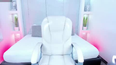 amy online show from November 25, 2025, 11:32 am