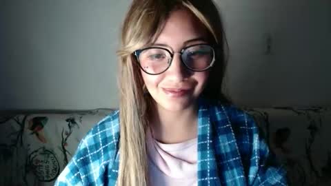 Snapshot of amycosplay99 chatting on December 24, 2024, 2:21 am amycosplay99 online show from December 24, 2024, 2:21 am