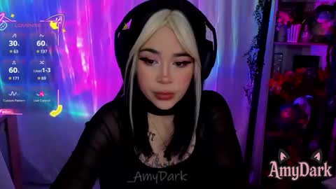 Amy online show from September 18, 2025, 7:38 pm