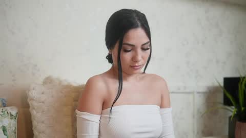 Snapshot of amykaiya chatting on May 7, 2026, 7:41 pm Amy online show from May 7, 2026, 7:41 pm