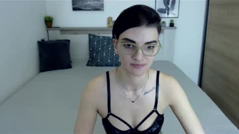 Snapshot of amylexy chatting on January 6, 2025, 2:14 pm Hi there guys  My pleasure in your hands  pvt is open online show from January 6, 2025, 2:14 pm