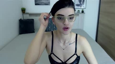 Snapshot of amylexy chatting on January 7, 2025, 8:13 am Hi there guys  My pleasure in your hands  pvt is open online show from January 7, 2025, 8:13 am