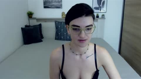 Snapshot of amylexy chatting on January 22, 2025, 1:11 pm Hi there guys  My pleasure in your hands  pvt is open online show from January 22, 2025, 1:11 pm