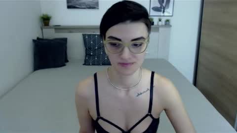 Snapshot of amylexy chatting on February 1, 2025, 4:33 pm Hi there guys  My pleasure in your hands  pvt is open online show from February 1, 2025, 4:33 pm