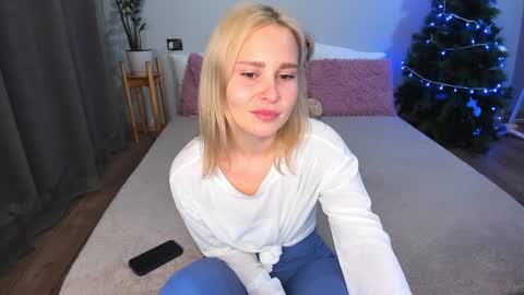 Snapshot of amymilson chatting on January 14, 2025, 3:36 pm amymilson online show from January 14, 2025, 3:36 pm