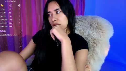 Snapshot of amyolimpo chatting on September 16, 2025, 12:00 am Amy ... Nice to meet u   thumb up me please its important online show from September 16, 2025, 12:00 am