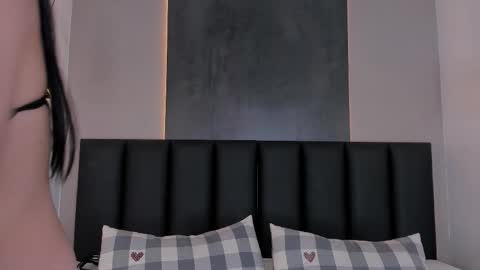  AMMY  online show from November 6, 2025, 11:44 am