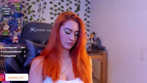 Snapshot of amypond__ chatting on December 6, 2024, 3:30 am Amy online show from December 6, 2024, 3:30 am