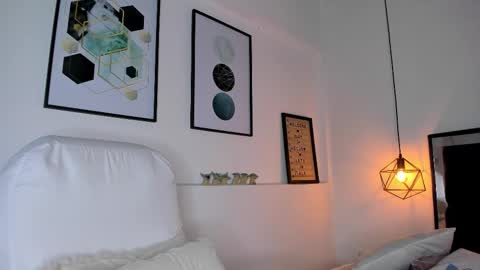 Amy online show from March 21, 2026, 11:37 am