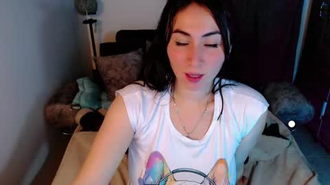 Im Amy IM NOT LOOKING FOR A PARTNER OR DATING online show from March 1, 2025, 5:20 am