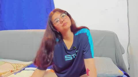 Snapshot of amywhitexxd chatting on December 5, 2025, 12:19 am AmyWhitexxd online show from December 5, 2025, 12:19 am