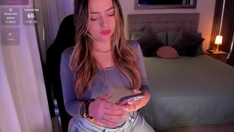    online show from November 24, 2025, 2:50 pm