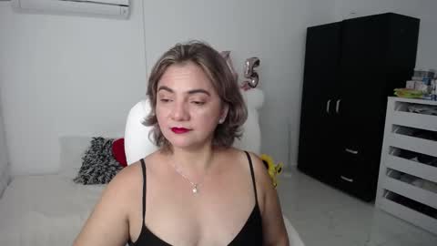 Snapshot of ana_hotmilf chatting on January 23, 2025, 11:47 pm Ana online show from January 23, 2025, 11:47 pm