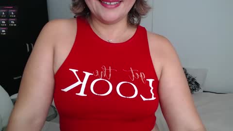 Snapshot of ana_hotmilf chatting on February 1, 2025, 1:30 pm Ana online show from February 1, 2025, 1:30 pm