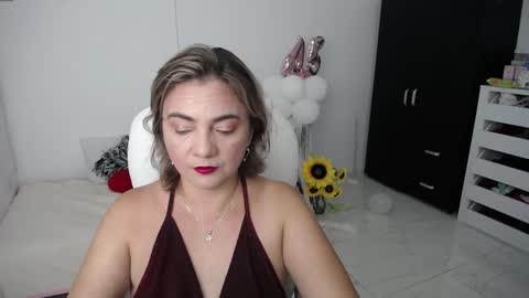 Snapshot of ana_hotmilf chatting on February 1, 2025, 11:16 pm Ana online show from February 1, 2025, 11:16 pm