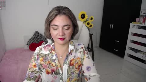 Snapshot of ana_hotmilf chatting on February 16, 2025, 11:48 pm Ana online show from February 16, 2025, 11:48 pm