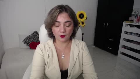 Snapshot of ana_hotmilf chatting on March 5, 2025, 11:05 pm Ana online show from March 5, 2025, 11:05 pm