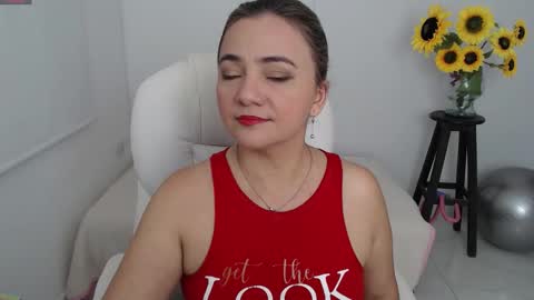 Snapshot of ana_hotmilf chatting on September 10, 2025, 11:05 pm Ana online show from September 10, 2025, 11:05 pm