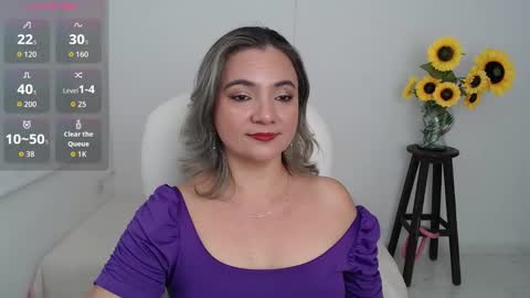 Snapshot of ana_hotmilf chatting on October 16, 2025, 11:50 pm Ana online show from October 16, 2025, 11:50 pm
