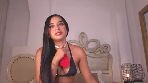 Snapshot of ana_maria11 chatting on January 26, 2025, 3:27 am Ana  online show from January 26, 2025, 3:27 am