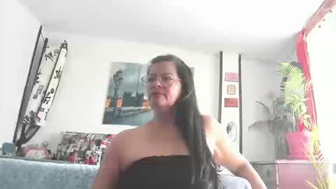 Ana online show from September 25, 2025, 6:55 pm