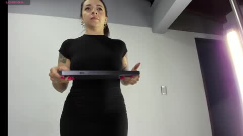 Ana  online show from February 20, 2026, 11:11 am