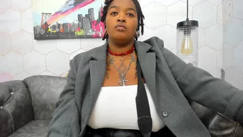 ANNA FUENTES online show from January 2, 2025, 11:31 am