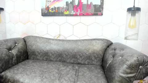 ANNA FUENTES online show from January 5, 2025, 11:37 am