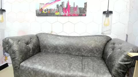 ANNA FUENTES online show from January 6, 2025, 11:40 am