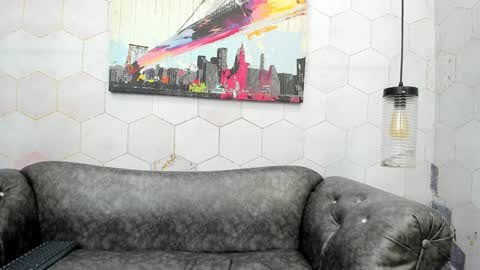 ANNA FUENTES online show from January 10, 2025, 11:33 am