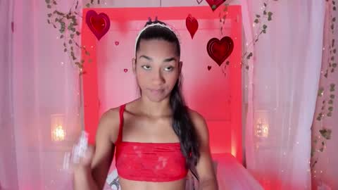 anaacollins_ online show from February 15, 2026, 1:20 pm