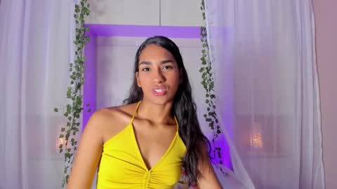 anaacollins_ online show from March 13, 2026, 7:53 pm