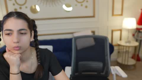 Sweet girls online show from April 12, 2026, 10:20 am