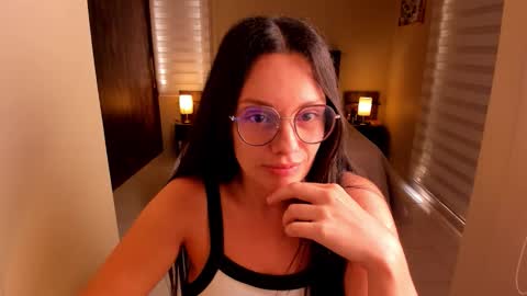 Anabel online show from October 29, 2025, 3:14 pm