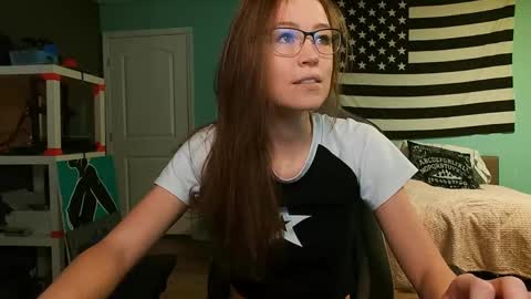 Anabelleleigh online show from February 10, 2025, 2:05 pm