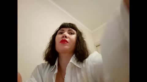 Snapshot of anabellovee chatting on March 12, 2025, 5:49 pm ANABELLOVEE online show from March 12, 2025, 5:49 pm