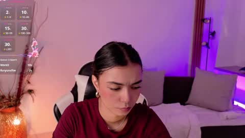 Snapshot of anabelwolf chatting on April 19, 2026, 6:10 pm ANABEL WOLF online show from April 19, 2026, 6:10 pm