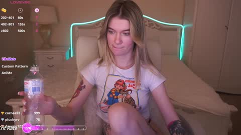 Nika online show from December 25, 2024, 5:26 pm