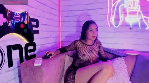 Snapshot of anaelle_bardin chatting on January 31, 2025, 7:29 pm Anna online show from January 31, 2025, 7:29 pm