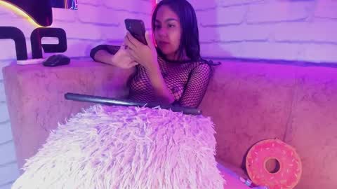 Snapshot of anaelle_bardin chatting on February 1, 2025, 1:34 am Anna online show from February 1, 2025, 1:34 am