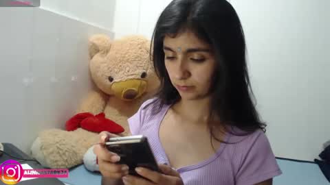 Anahi Browns online show from February 24, 2025, 10:58 pm
